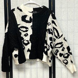 Cliché Leopard & Cable Knit Fuzzy Crop Boxy Sweater S Crew Neck Long Sleeve